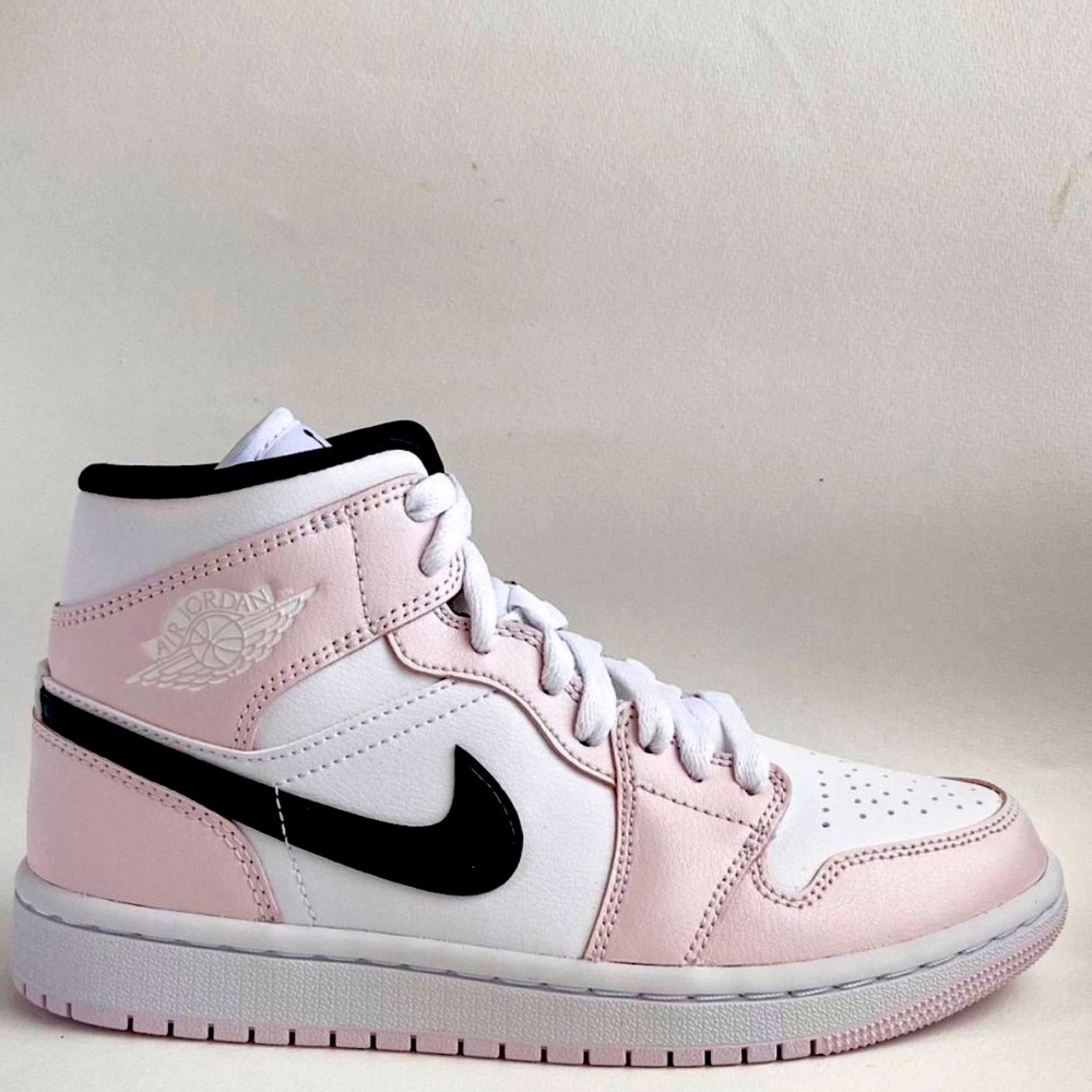 Jordan 1 Mid -  Light Pink